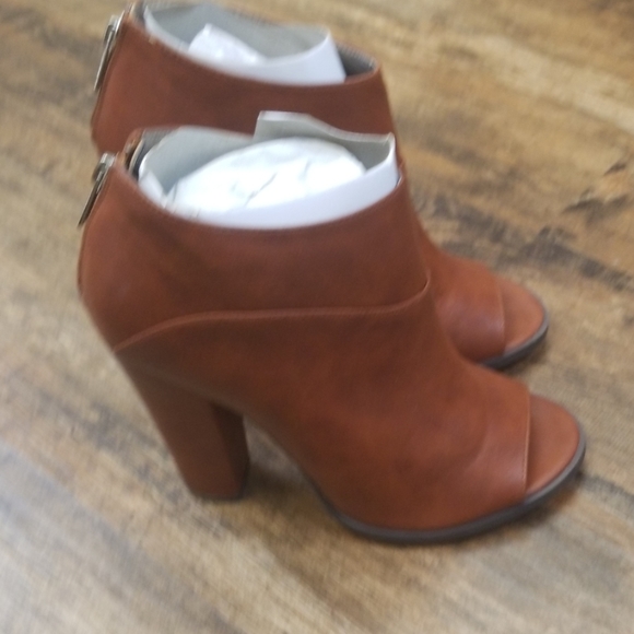 Michael Antonio John Peep-Toe Shooties - Picture 3 of 3